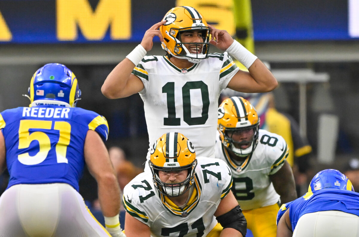 Oct 6, 2024; Inglewood, California, USA; Green Bay Packers quarterback Jordan Love (10) calls a play during the fourth quarter against the Los Angeles Rams at SoFi Stadium. Mandatory Credit: Robert Hanashiro-Imagn Images