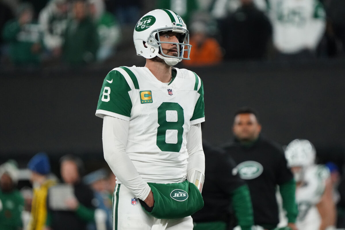 NFL Executive Has Strong Aaron Rodgers Warning for Pittsburgh Steelers Oct 14, 2024; East Rutherford, New Jersey, USA; New York Jets quarterback Aaron Rodgers (8) reacts during the second half against the Buffalo Bills at MetLife Stadium. Mandatory Credit: Lucas Boland-Imagn Images