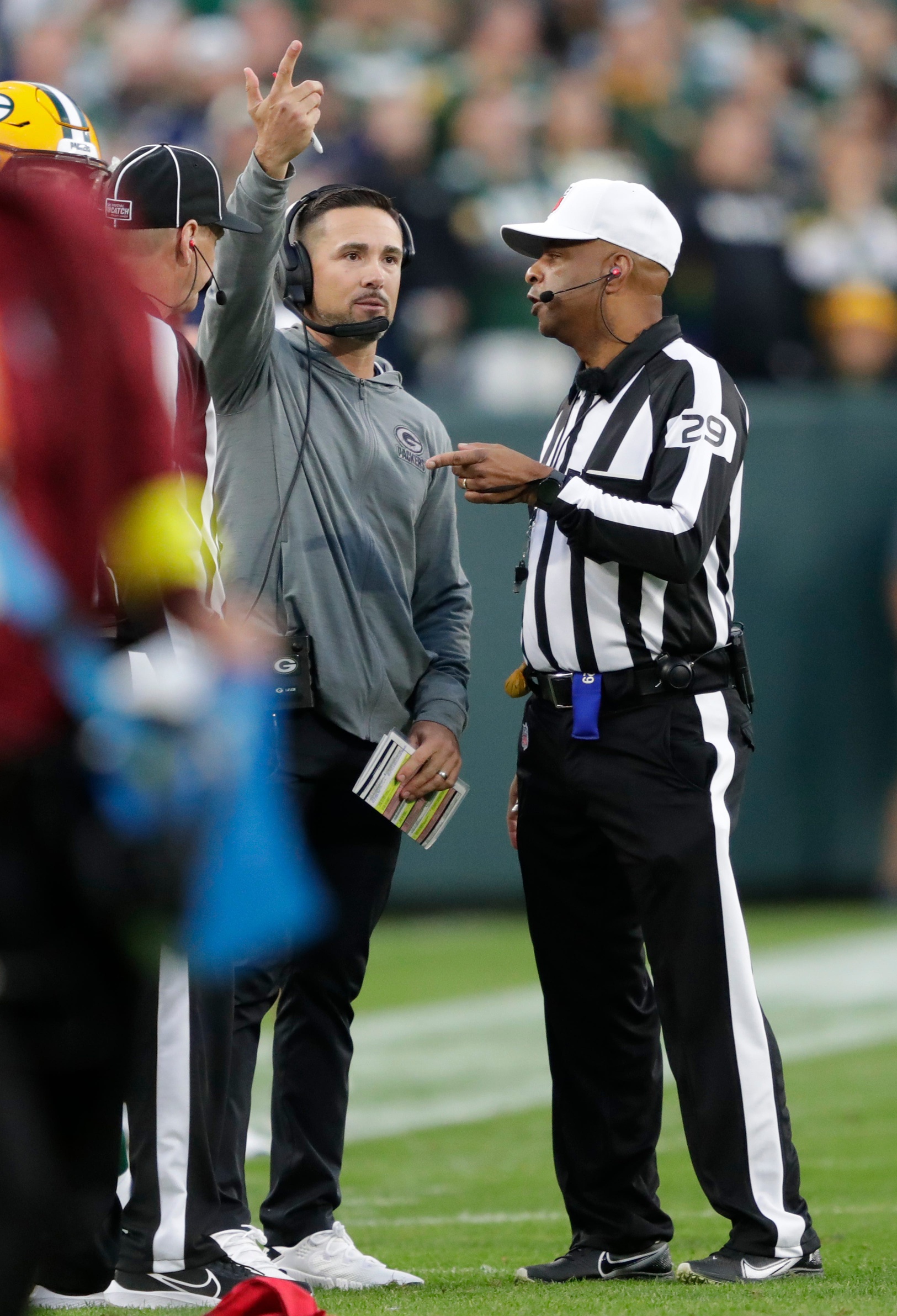 Angry Matt LaFleur Approaches NFL Official Over Controversial Packers-Bears Moment [VIDEO]