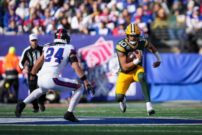 “It Doesn’t Really Mean Anything Right Now”: Jordan Love’s Blunt Take on Packers’ Rise to No. 1 in NFC North Green Bay Packers, Jordan Love